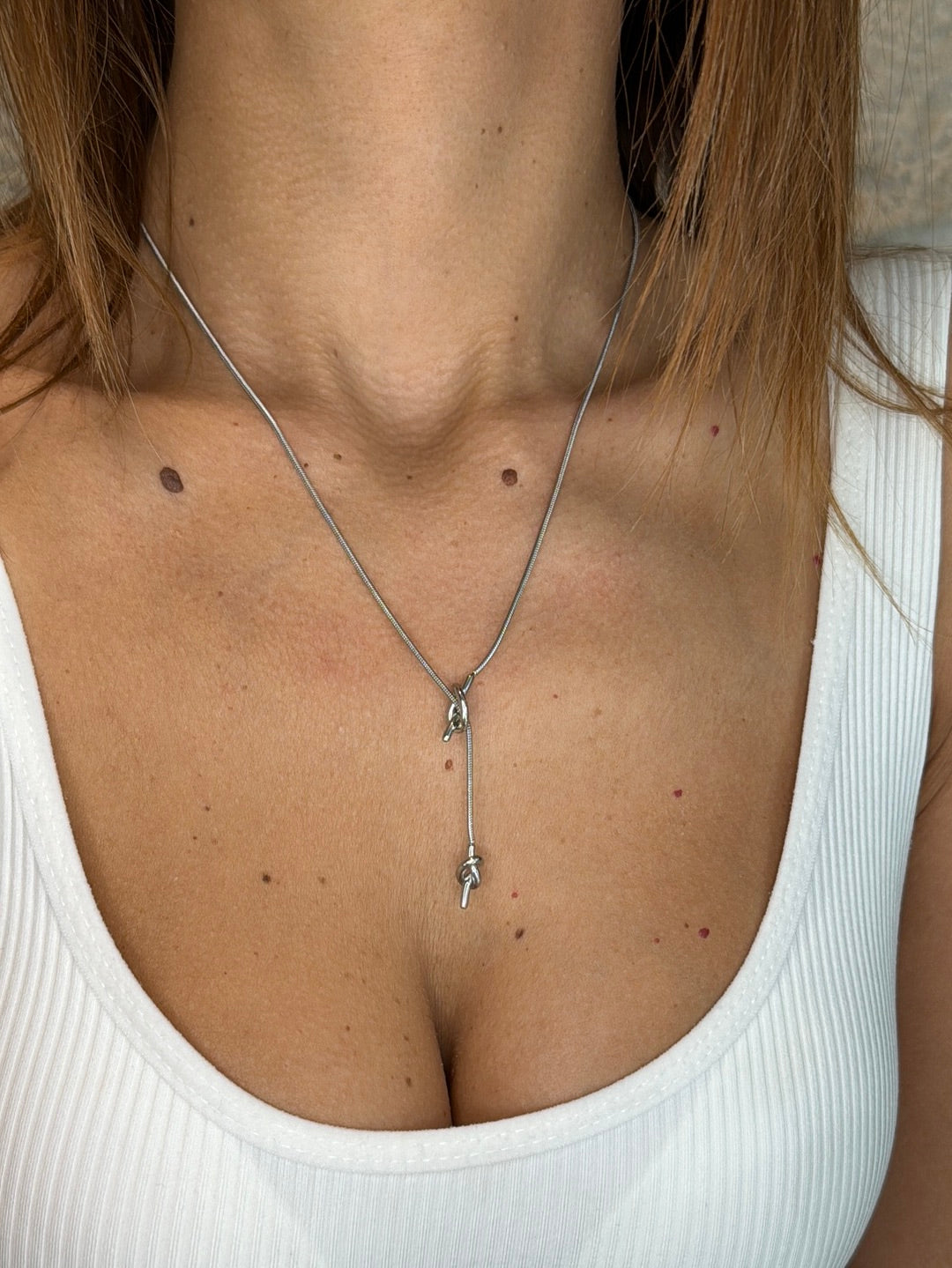 Magic Necklace: Moving Knots