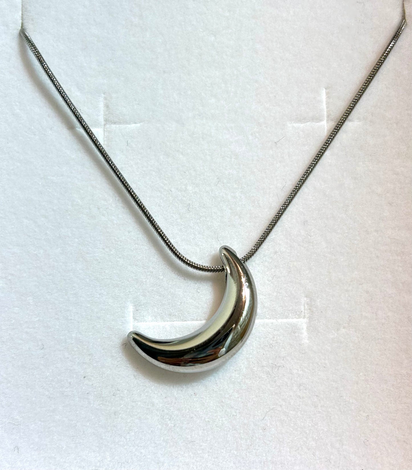 Collana Moon