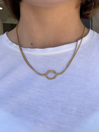 Collana Knot