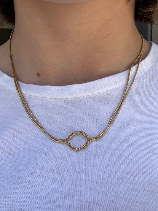 Collana Knot