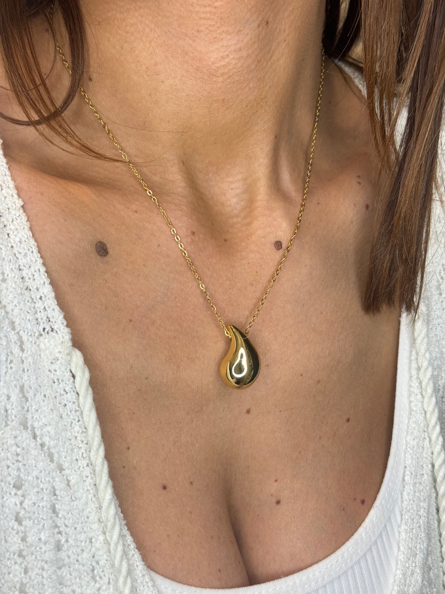 Drop necklace