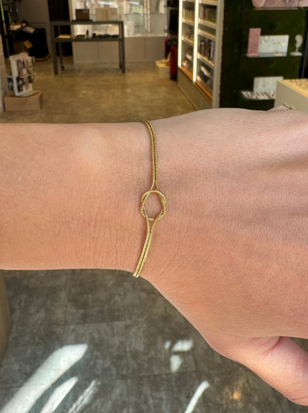 Delux Knot Bracelet